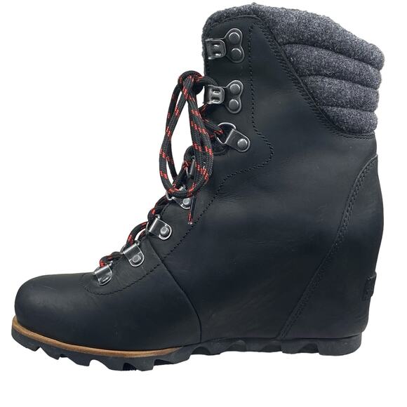 Sorel Women’s Conquest Black Leather Waterproof Wedge Bootie Size US 7.5 - Picture 2 of 10